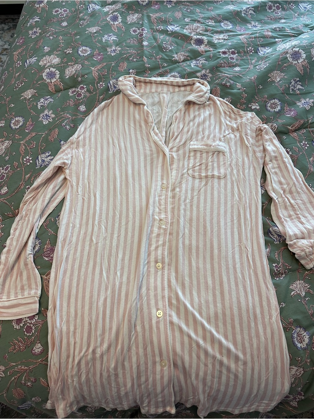 Womens Long-Sleeve Button-Up night shirt – Light Pink & White Stripes